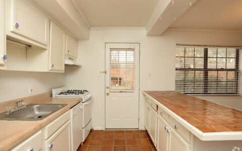 roswell-court-photo-6